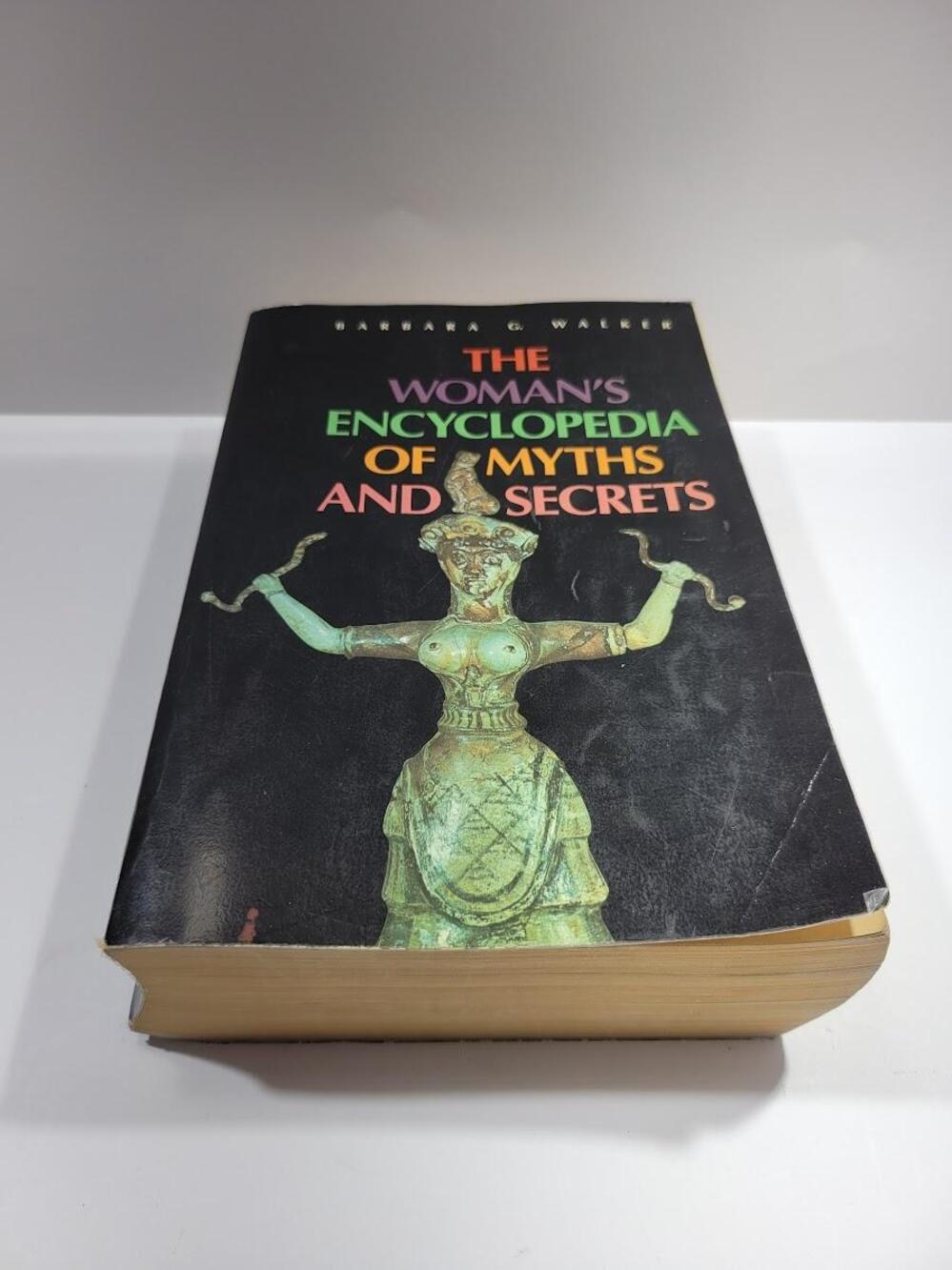 Vintage The Woman's Encyclopedia Of Myths And Secrets Barbara G Walker PB USA
